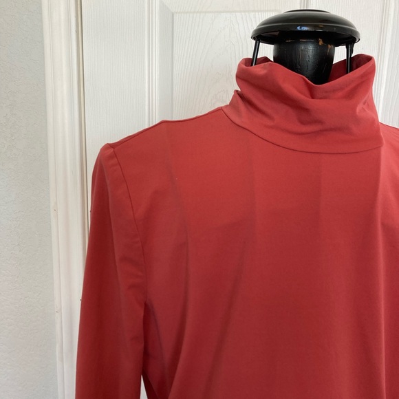 St. John women’s rose pink turtleneck medium old money - Picture 2 of 4